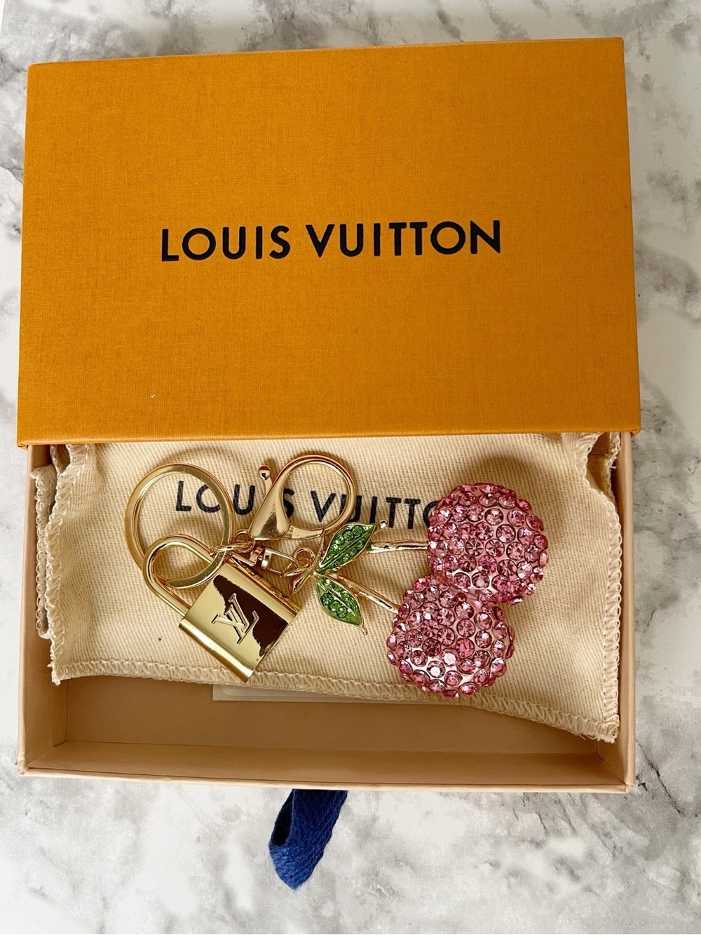 LOUIS VUITTON PadLock & Key #315 with Unbranded Cherry Rhinestone Key Chain - Picture 2 of 9